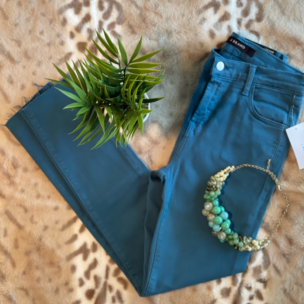 NWT J Brand Alana High-Rise Crop Skinny Jeans